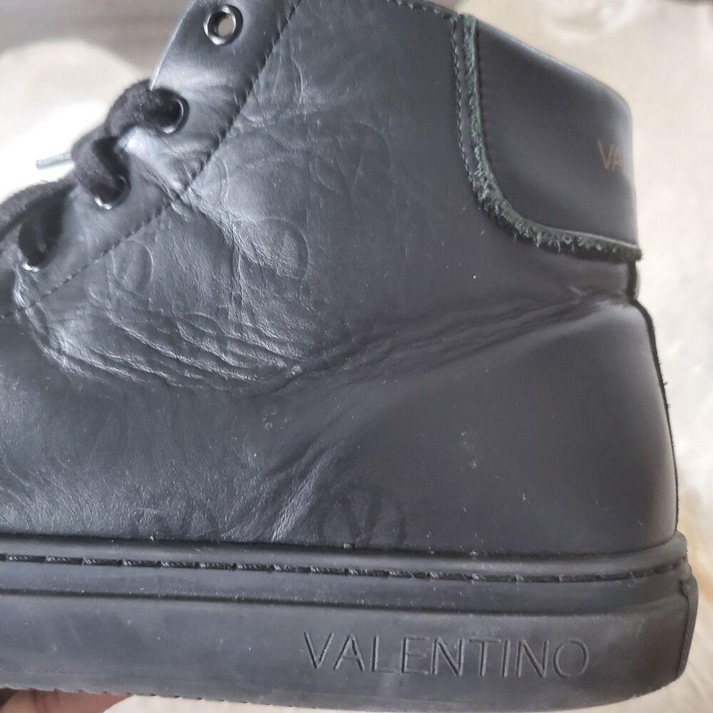 Valentino Men’s High Top Sneakers Size 10 Black Monogram Leather Lace Up Italian - Picture 7 of 16